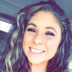 Meet your Posher, Cydney